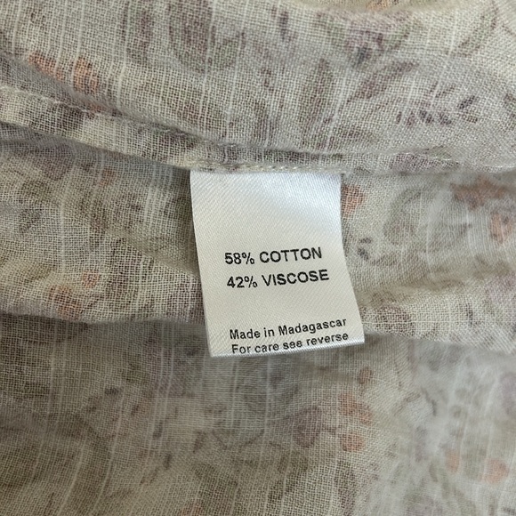 Floral Cream Mini Dress - Picture 13 of 13